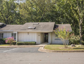 Vacation Resort Condos By the Stunning Ozark Mountains
